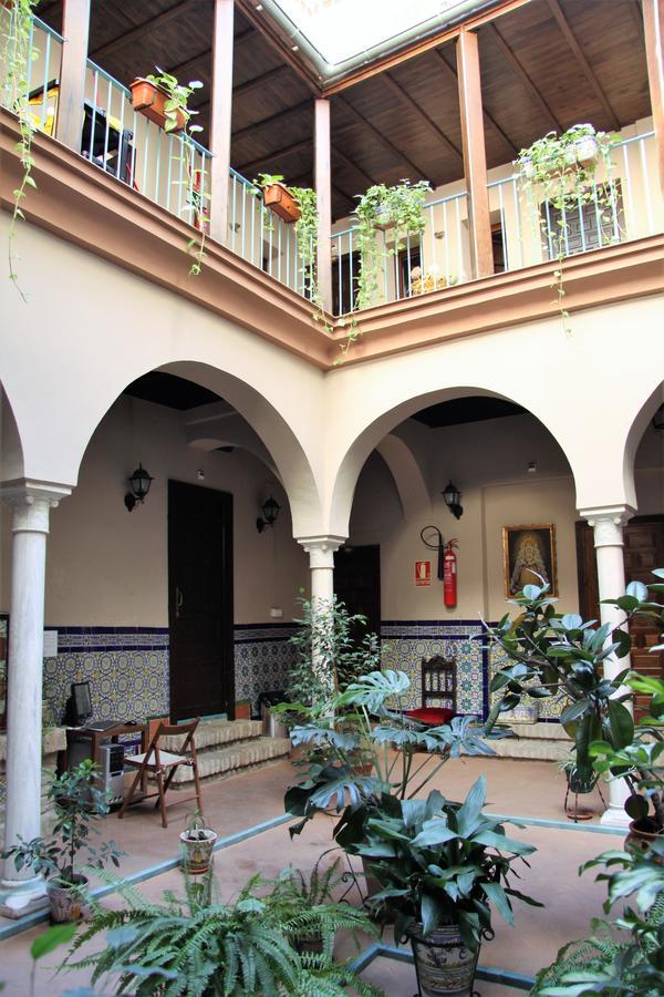 Hotel Patio De Las Cruces Seville Exterior photo